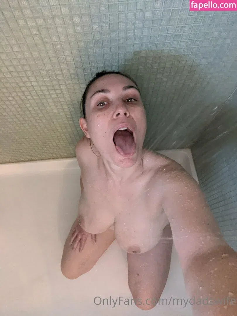 mydadswife Onlyfans Photo Gallery 