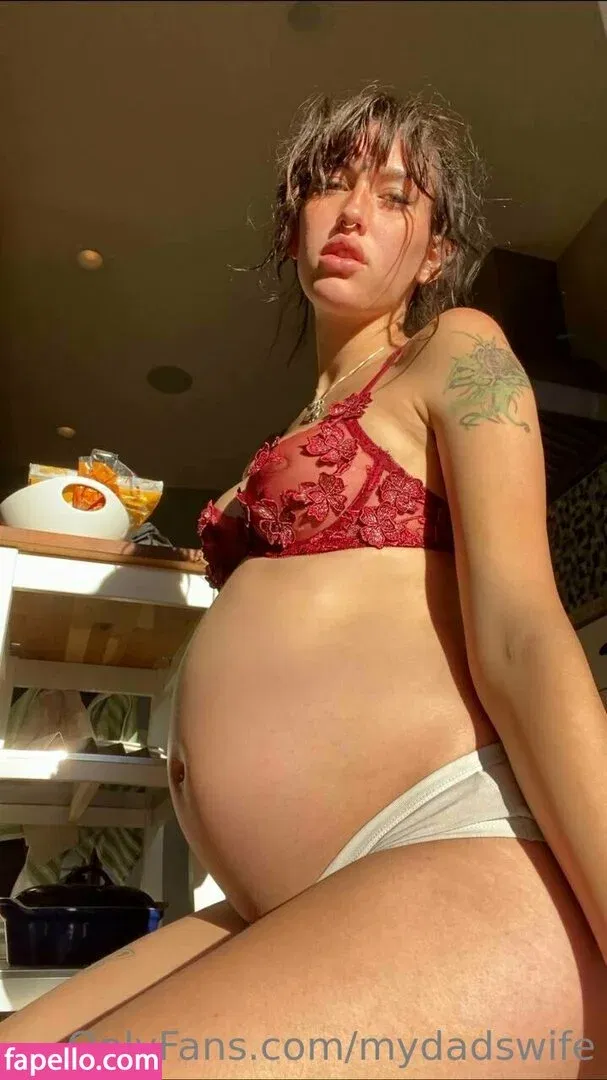 mydadswife Onlyfans Photo Gallery 