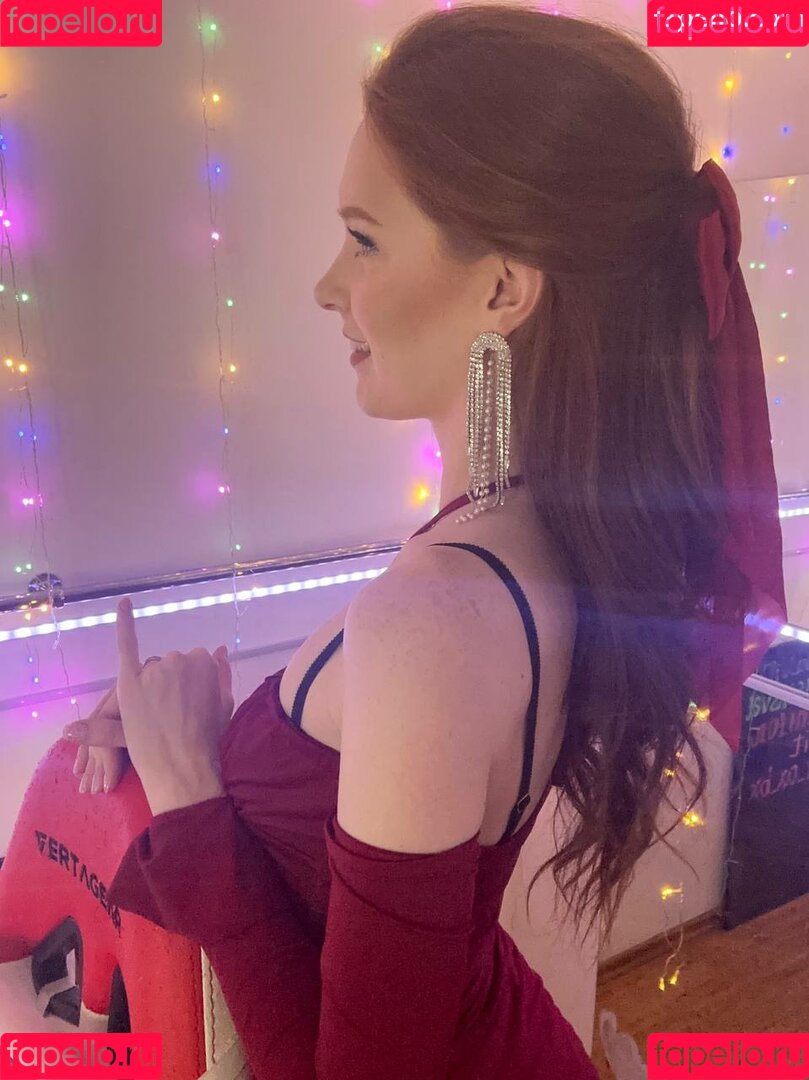 foxperry Onlyfans Photo Gallery 