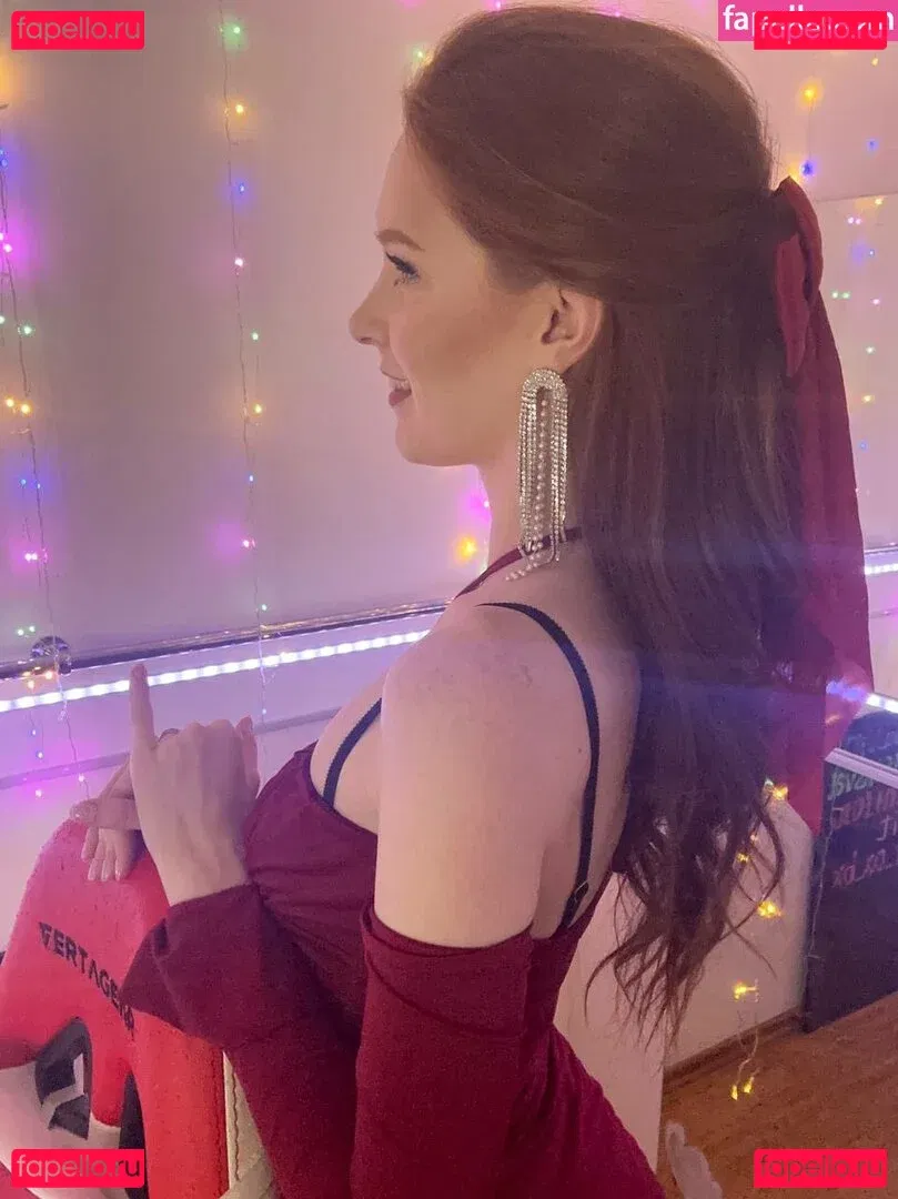 foxperry Onlyfans Photo Gallery 