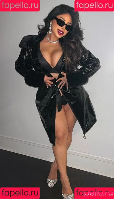 viirdii Onlyfans Photo Gallery 