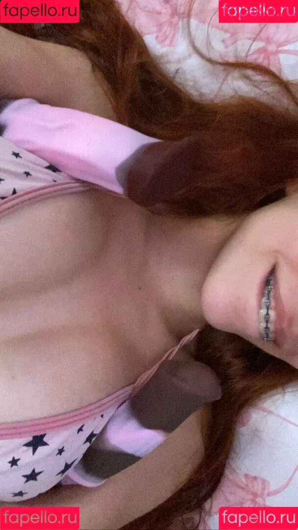 redcutieangel Onlyfans Photo Gallery 