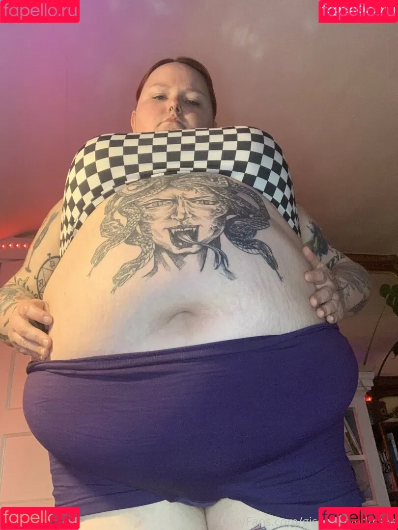 gisele_bundtcake Onlyfans Photo Gallery 