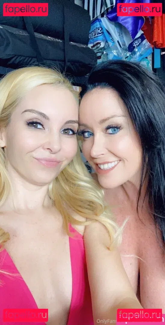 christinacarter Onlyfans Photo Gallery 