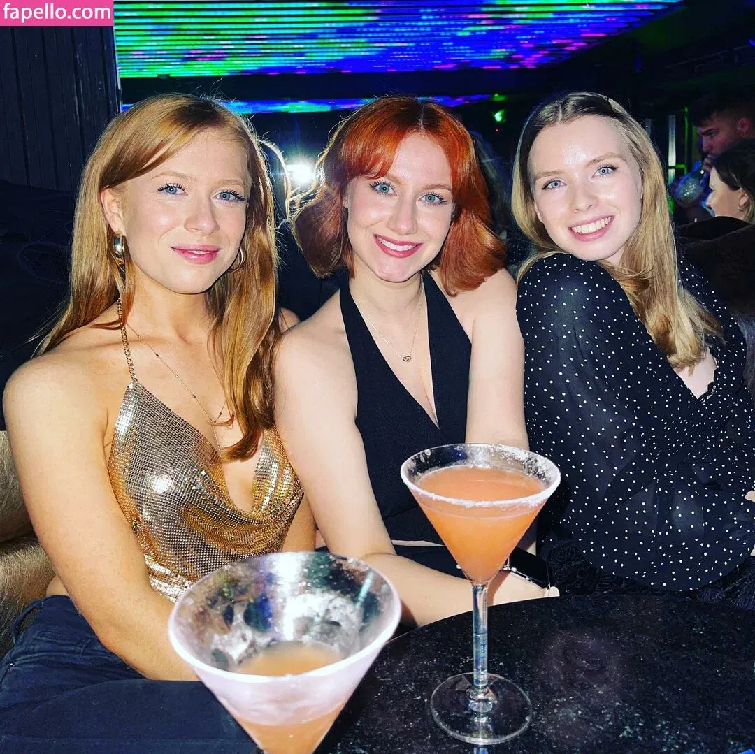 Rosyshimmer Onlyfans Photo Gallery 