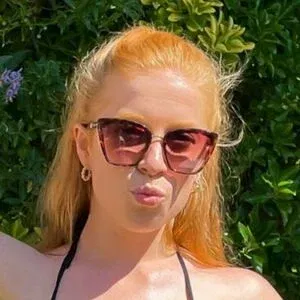 Rosyshimmer Onlyfans Photo Gallery 