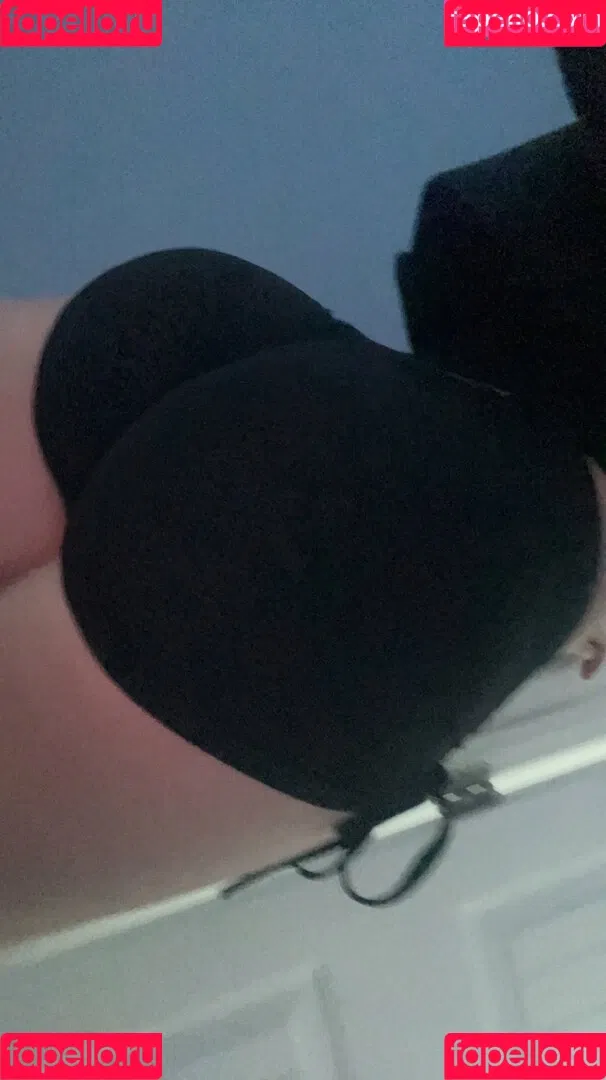 Tinastoopider Onlyfans Photo Gallery 