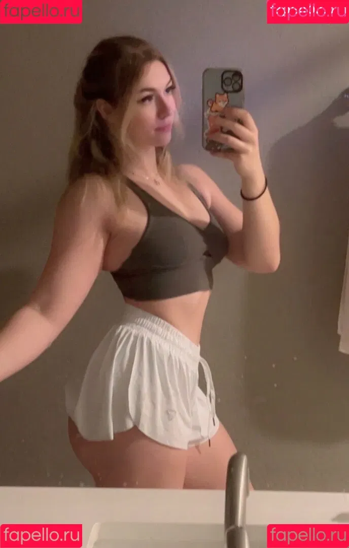 Tinastoopider Onlyfans Photo Gallery 