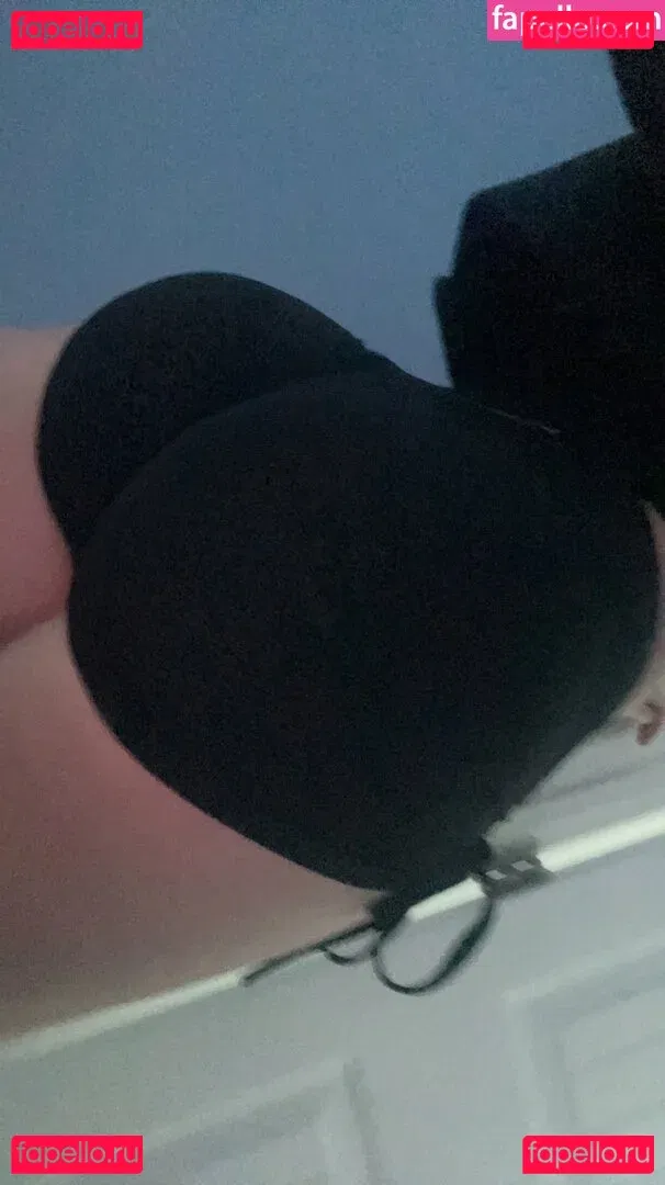 Tinastoopider Onlyfans Photo Gallery 