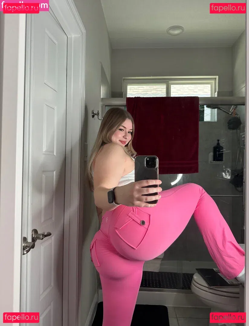 Tinastoopider Onlyfans Photo Gallery 