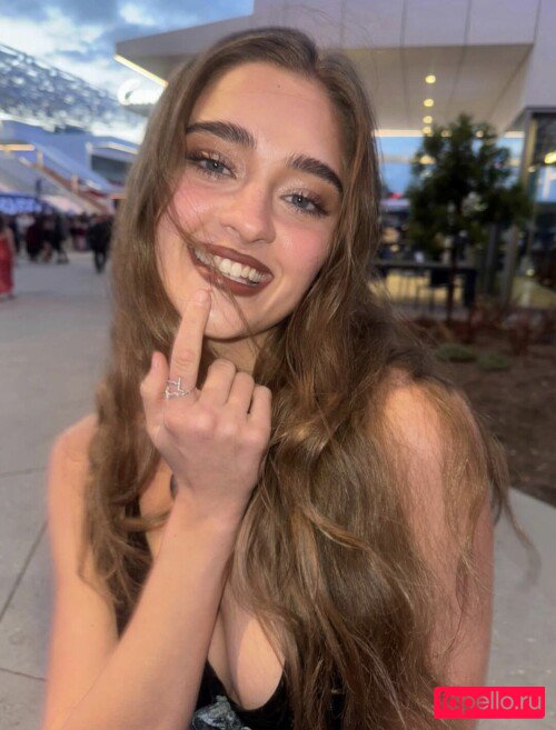 Lizzy_greene_ Nude Onlyfans Photo 38