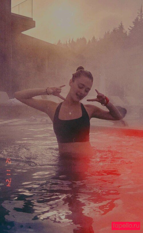 Lizzy_greene_ Nude Onlyfans Photo 10