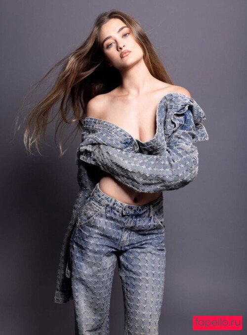 Lizzy_greene_ Nude Onlyfans Photo 14