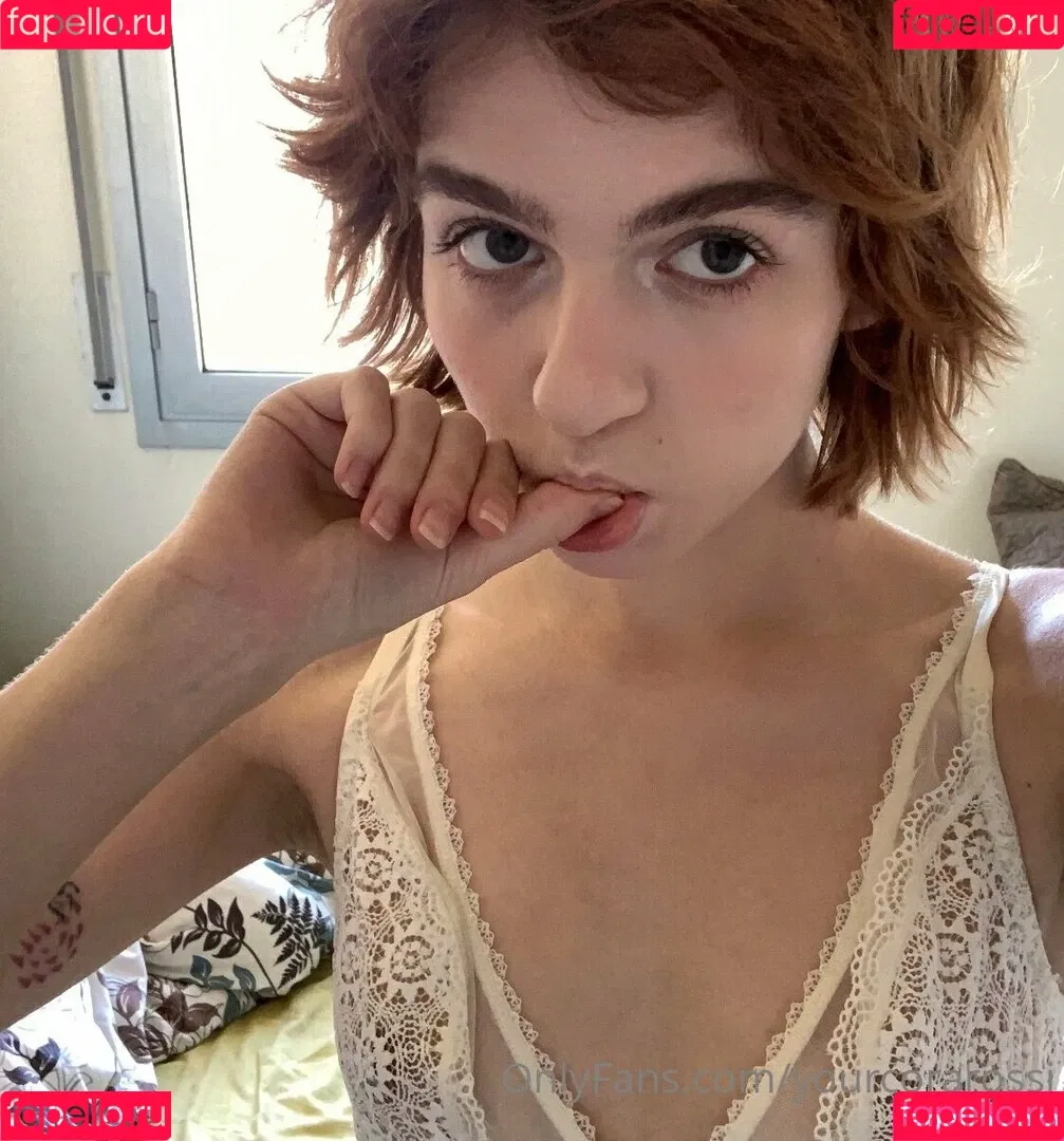 YourCoraRossi Onlyfans Photo Gallery 