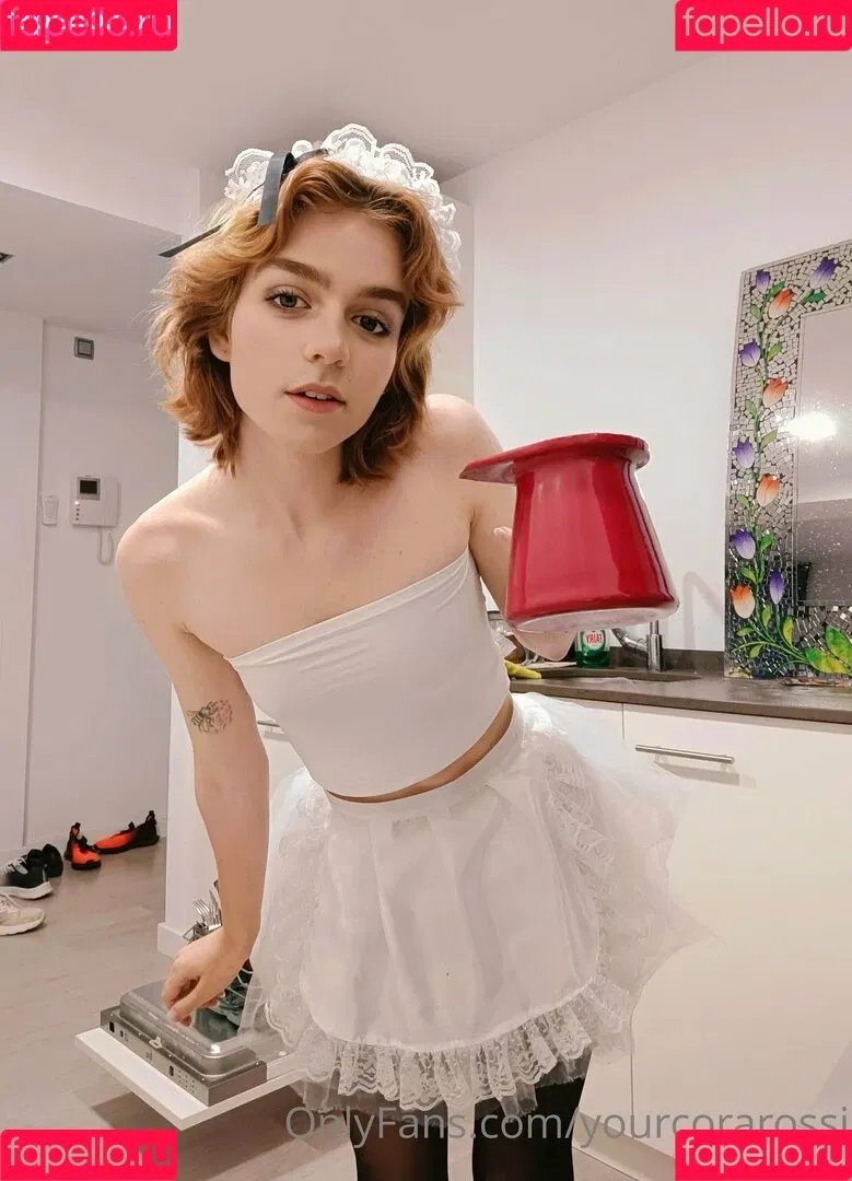 YourCoraRossi Onlyfans Photo Gallery 