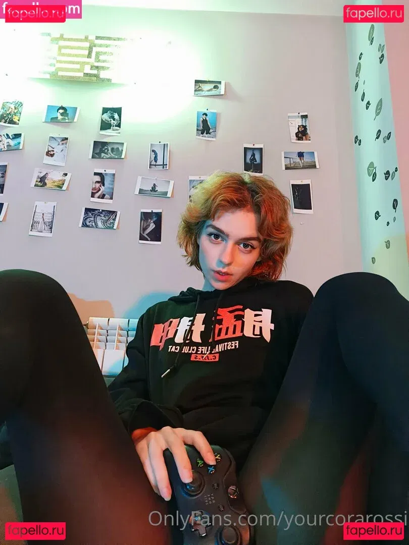 YourCoraRossi Onlyfans Photo Gallery 