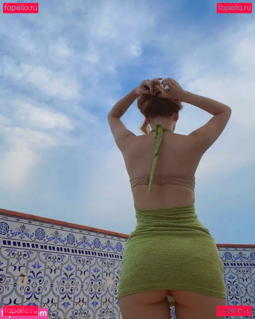 YourCoraRossi Onlyfans Photo Gallery 