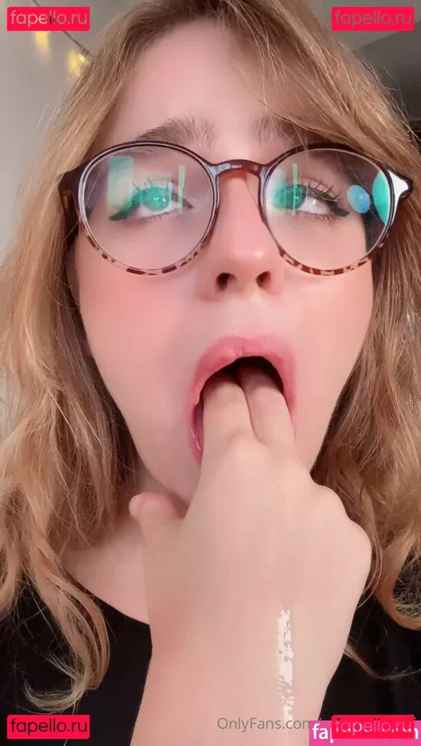 YourCoraRossi Onlyfans Photo Gallery 