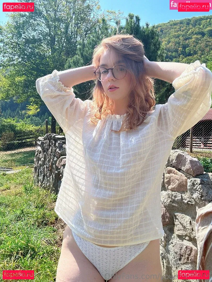 YourCoraRossi Onlyfans Photo Gallery 