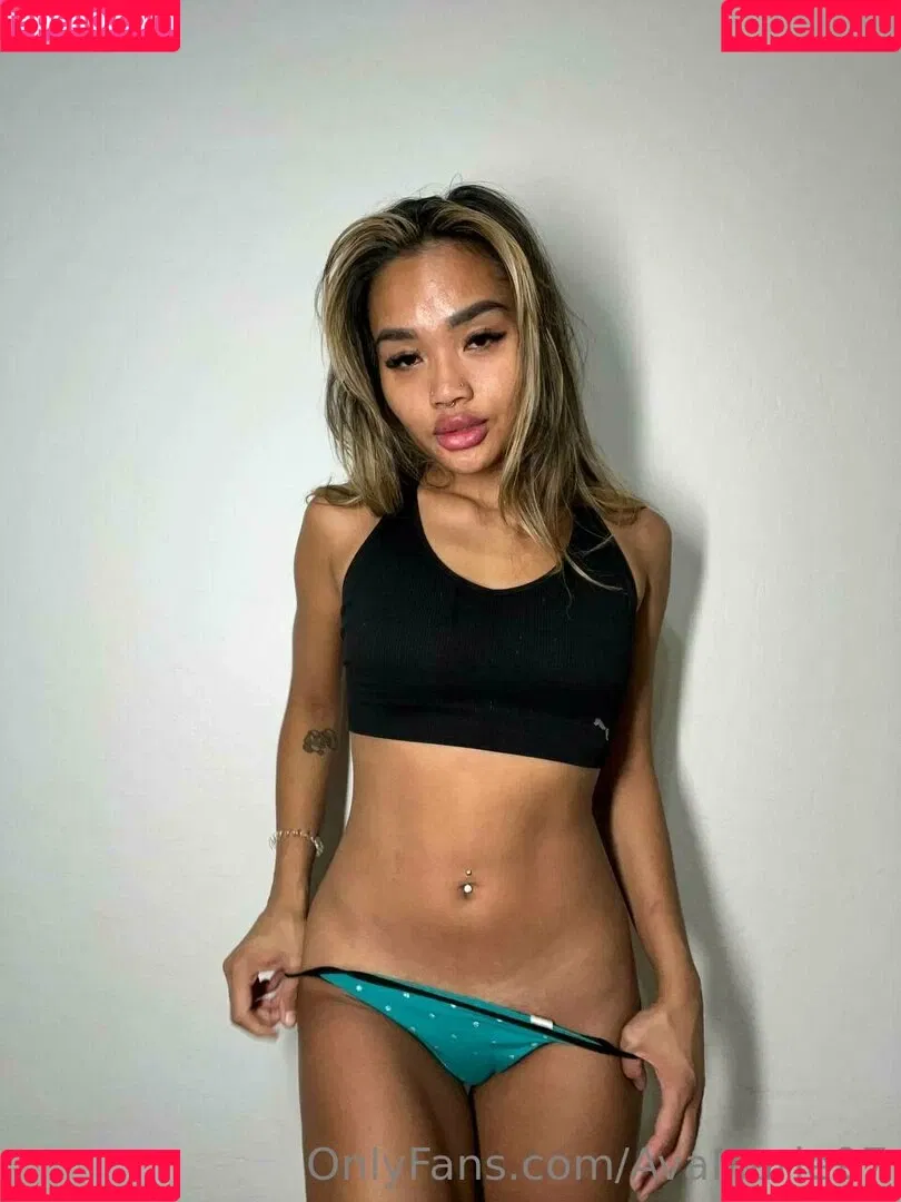 theavamariee Onlyfans Photo Gallery 
