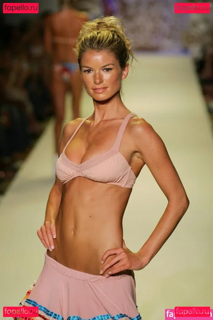 Marisa Miller Onlyfans Photo Gallery 