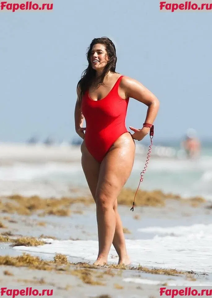 Ashley Graham Onlyfans Photo Gallery 
