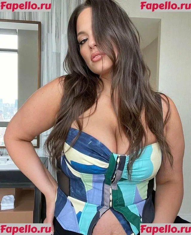 Ashley Graham Onlyfans Photo Gallery 