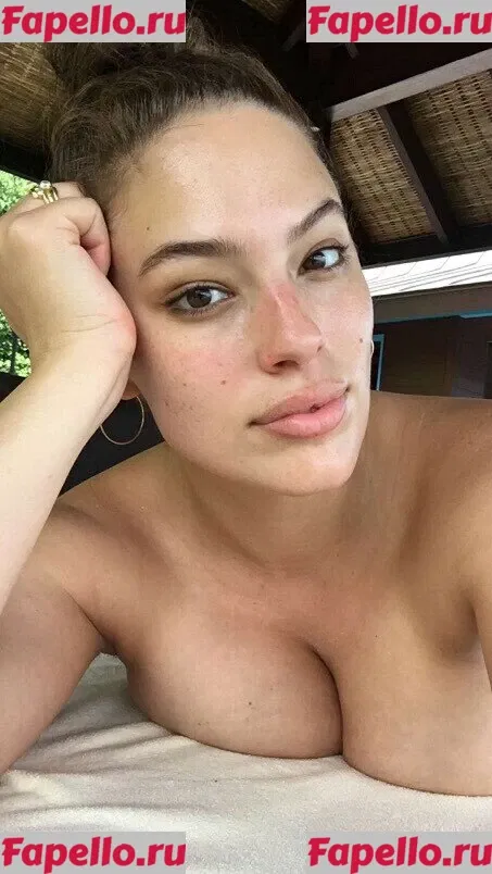 Ashley Graham Onlyfans Photo Gallery 
