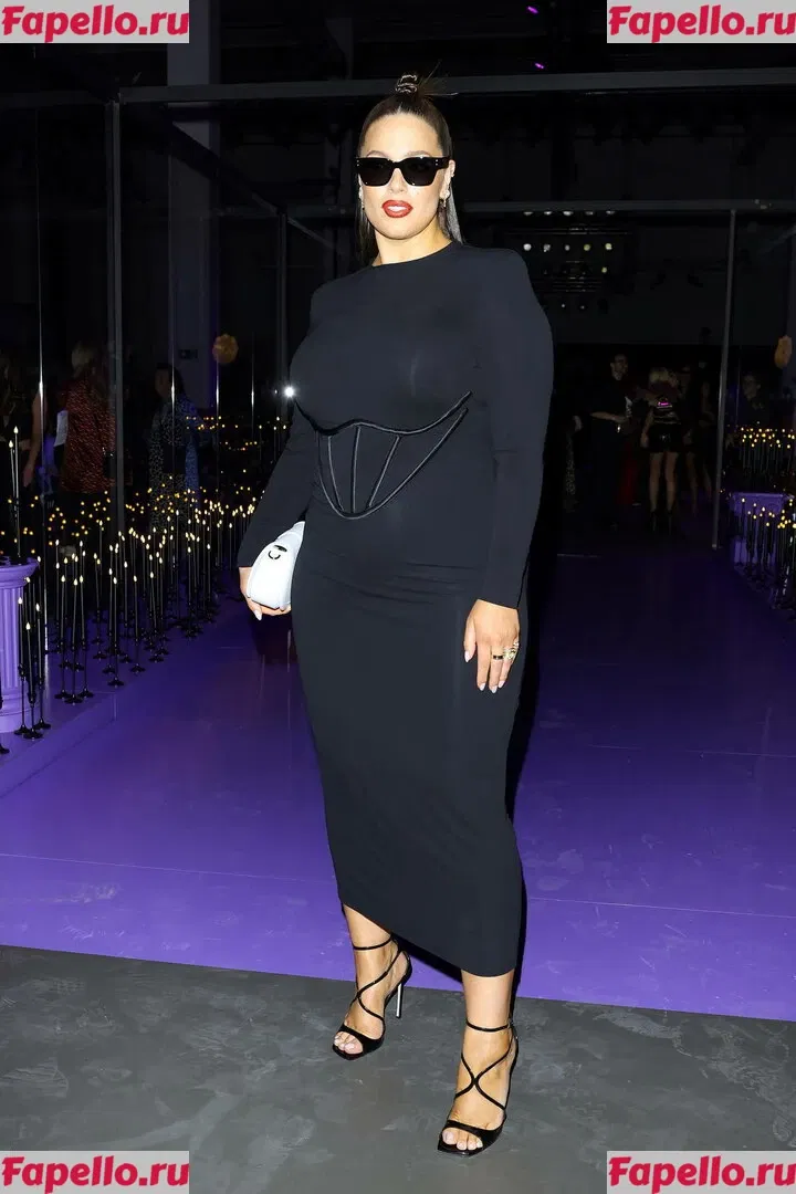 Ashley Graham Onlyfans Photo Gallery 