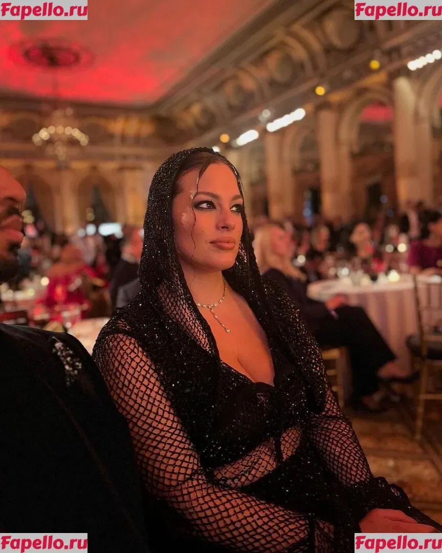Ashley Graham Onlyfans Photo Gallery 
