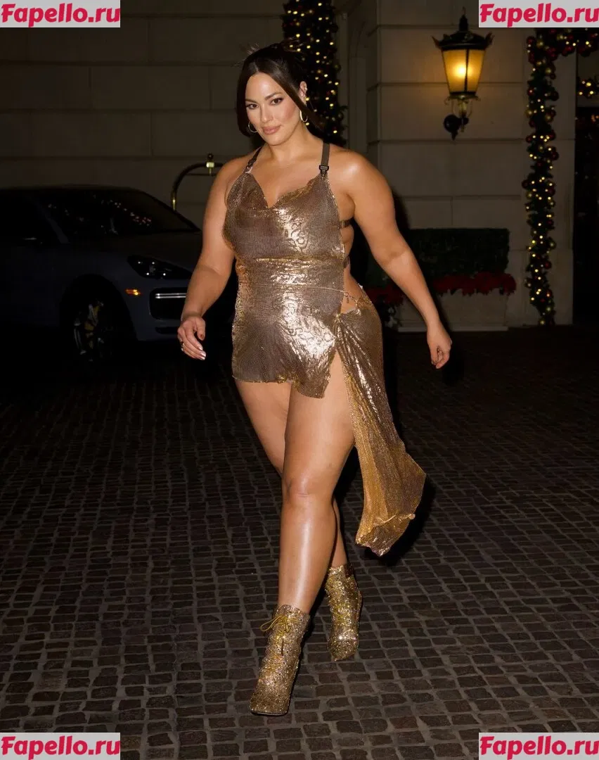 Ashley Graham Onlyfans Photo Gallery 