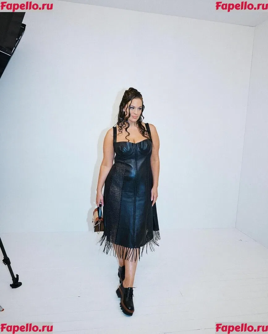 Ashley Graham Onlyfans Photo Gallery 