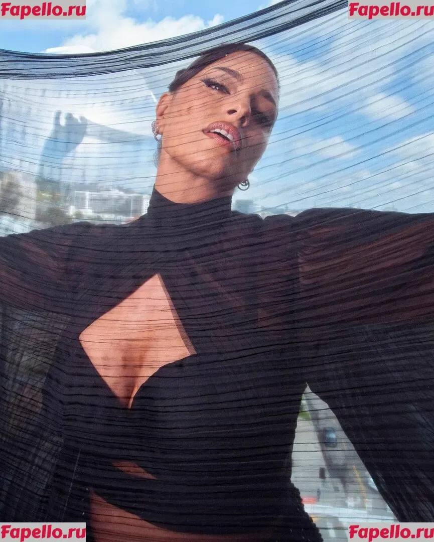 Ashley Graham Onlyfans Photo Gallery 