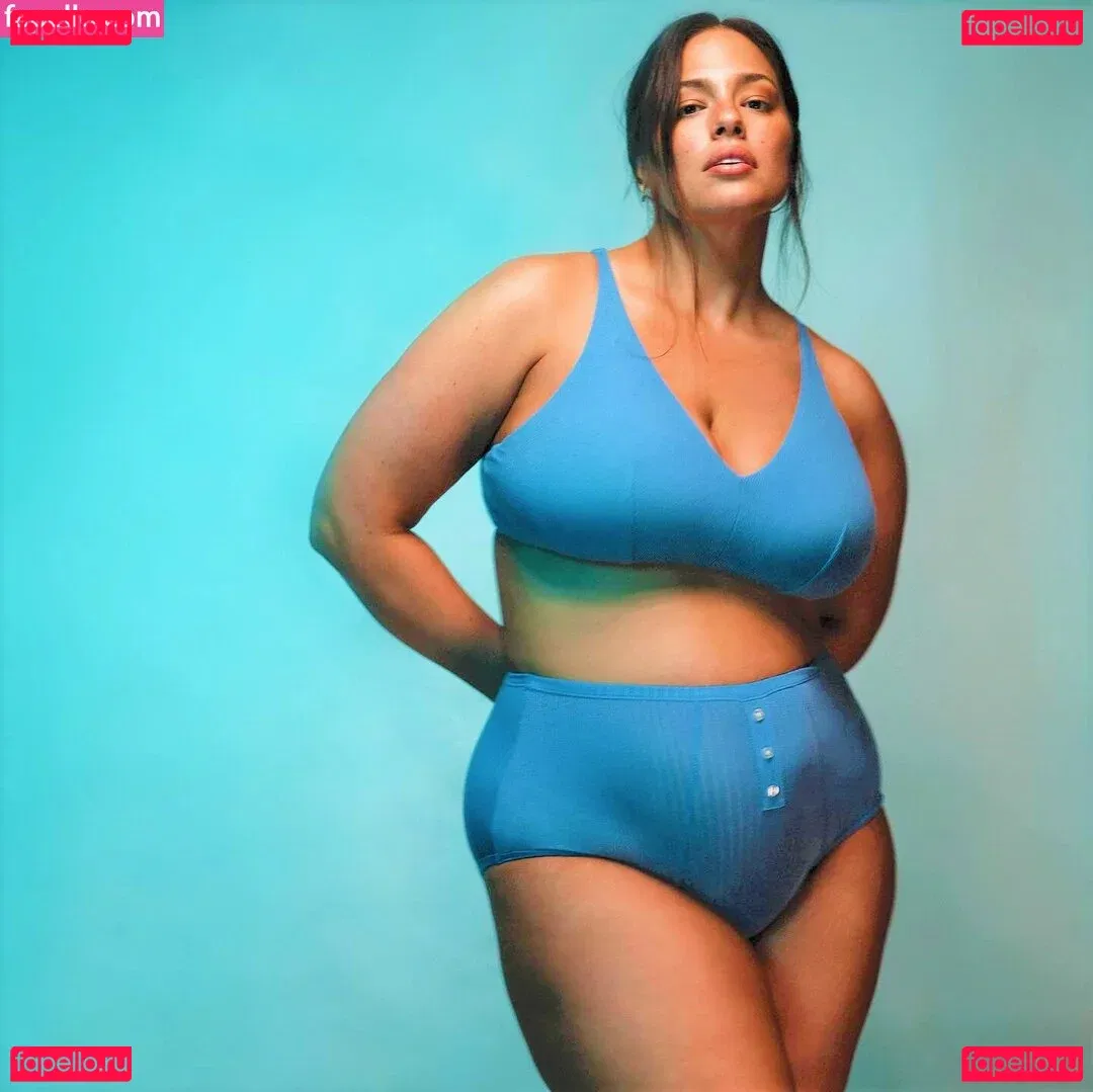 Ashley Graham Onlyfans Photo Gallery 