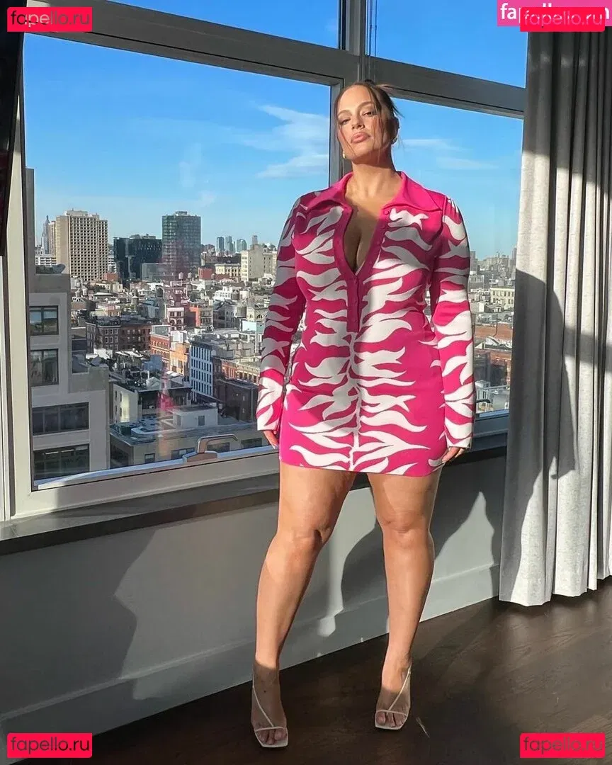 Ashley Graham Onlyfans Photo Gallery 