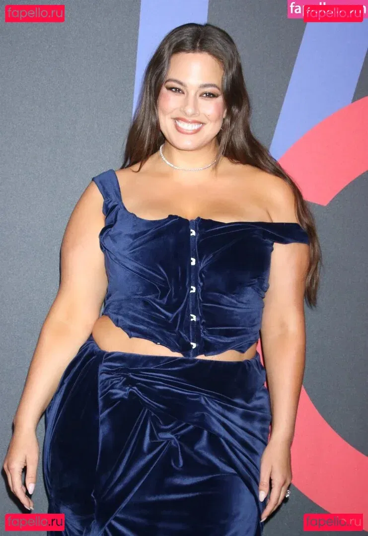 Ashley Graham Onlyfans Photo Gallery 