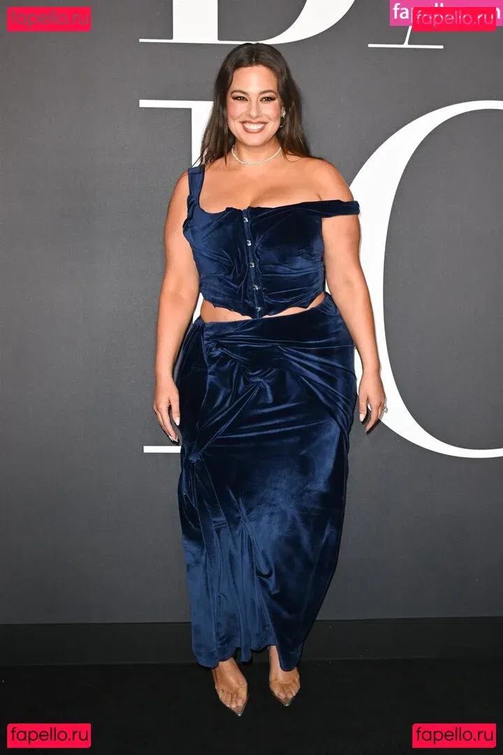 Ashley Graham Onlyfans Photo Gallery 