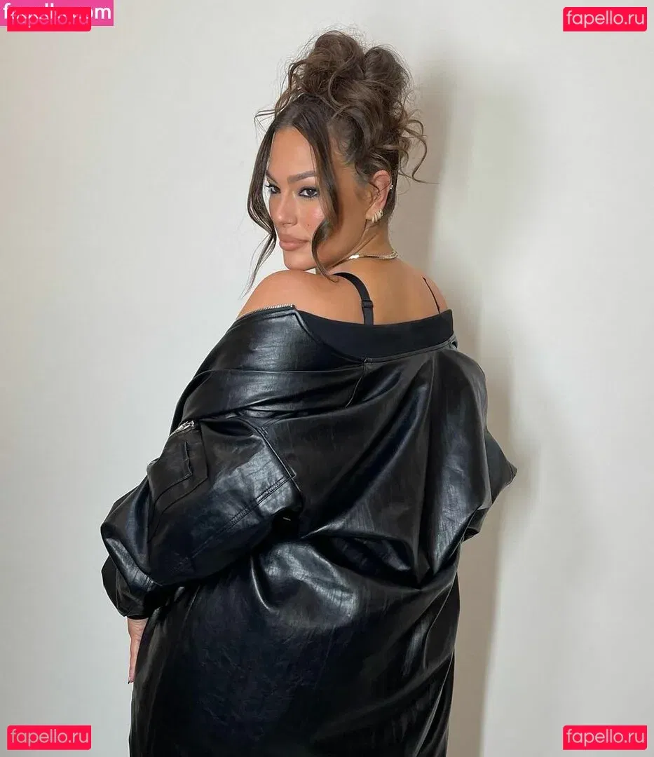 Ashley Graham Onlyfans Photo Gallery 