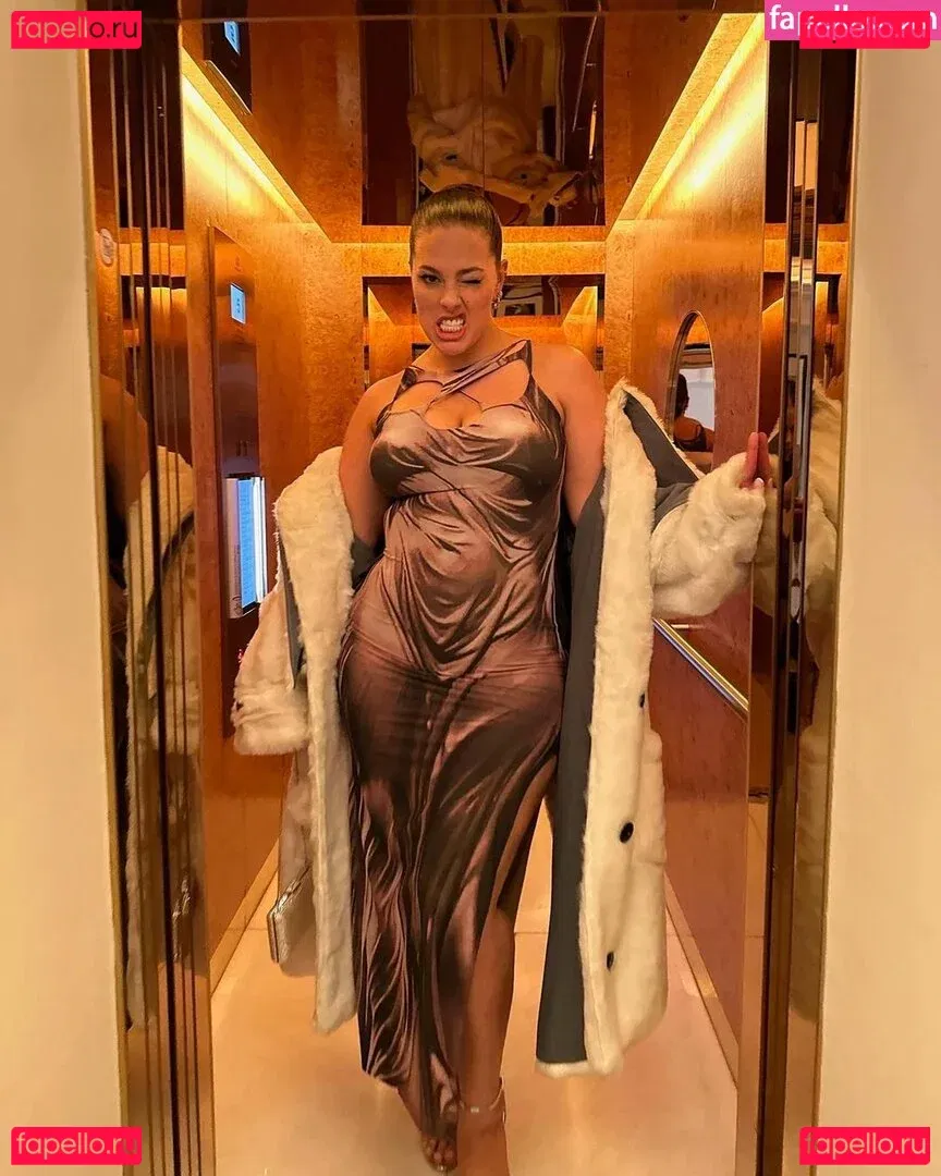 Ashley Graham Onlyfans Photo Gallery 