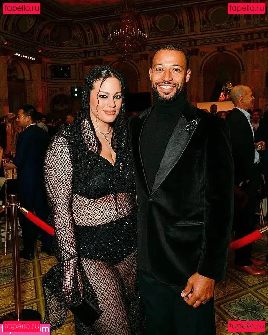 Ashley Graham Onlyfans Photo Gallery 