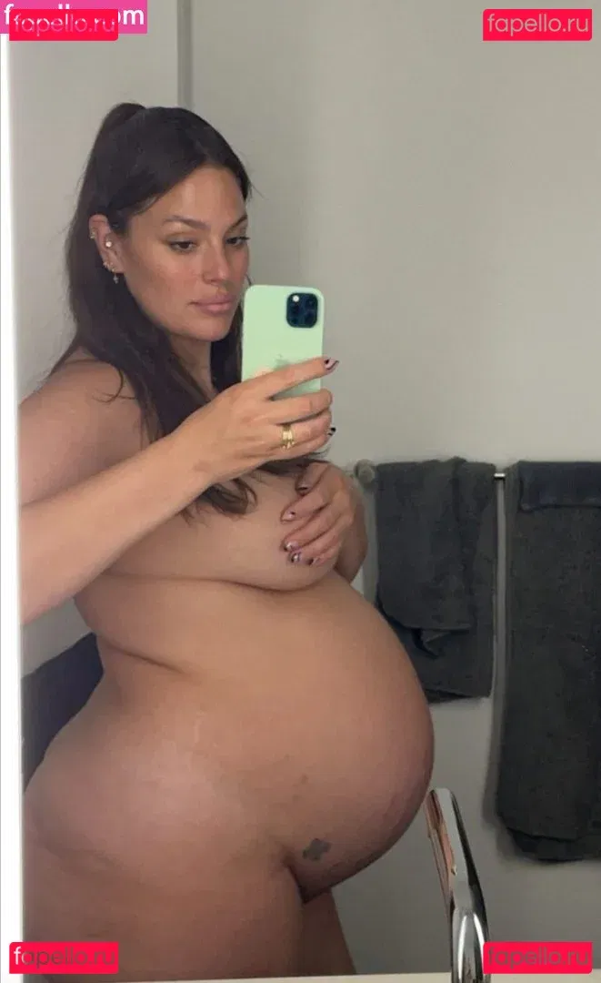 Ashley Graham Onlyfans Photo Gallery 