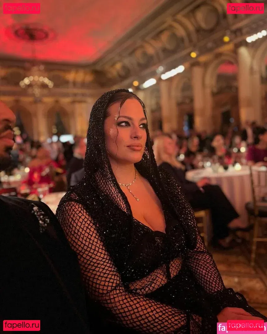 Ashley Graham Onlyfans Photo Gallery 