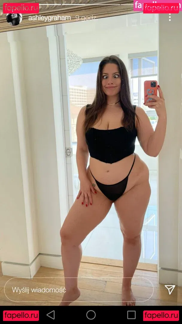 Ashley Graham Onlyfans Photo Gallery 