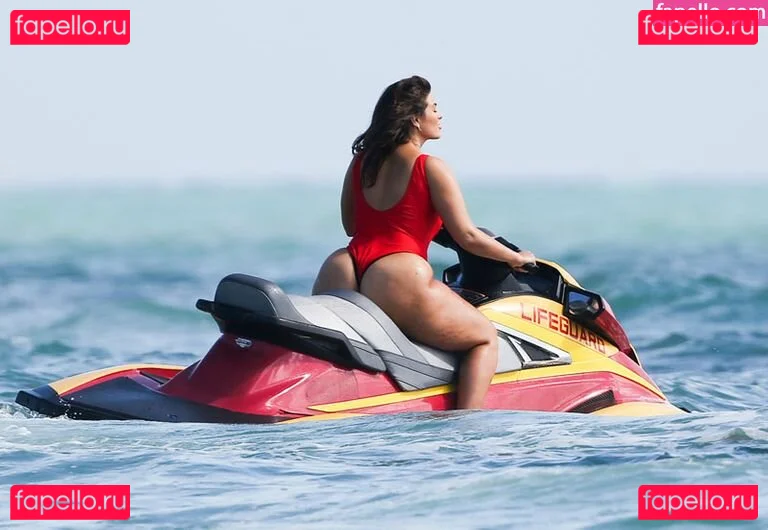 Ashley Graham Onlyfans Photo Gallery 