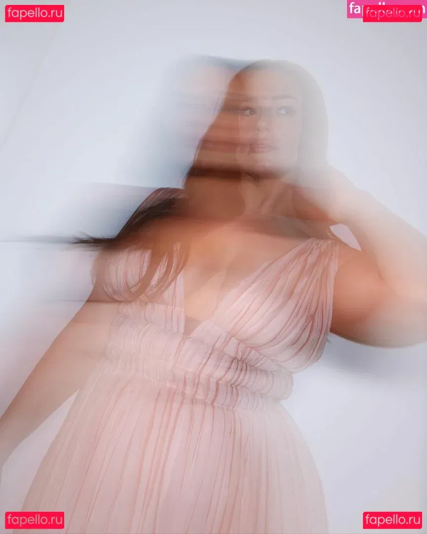 Ashley Graham Onlyfans Photo Gallery 