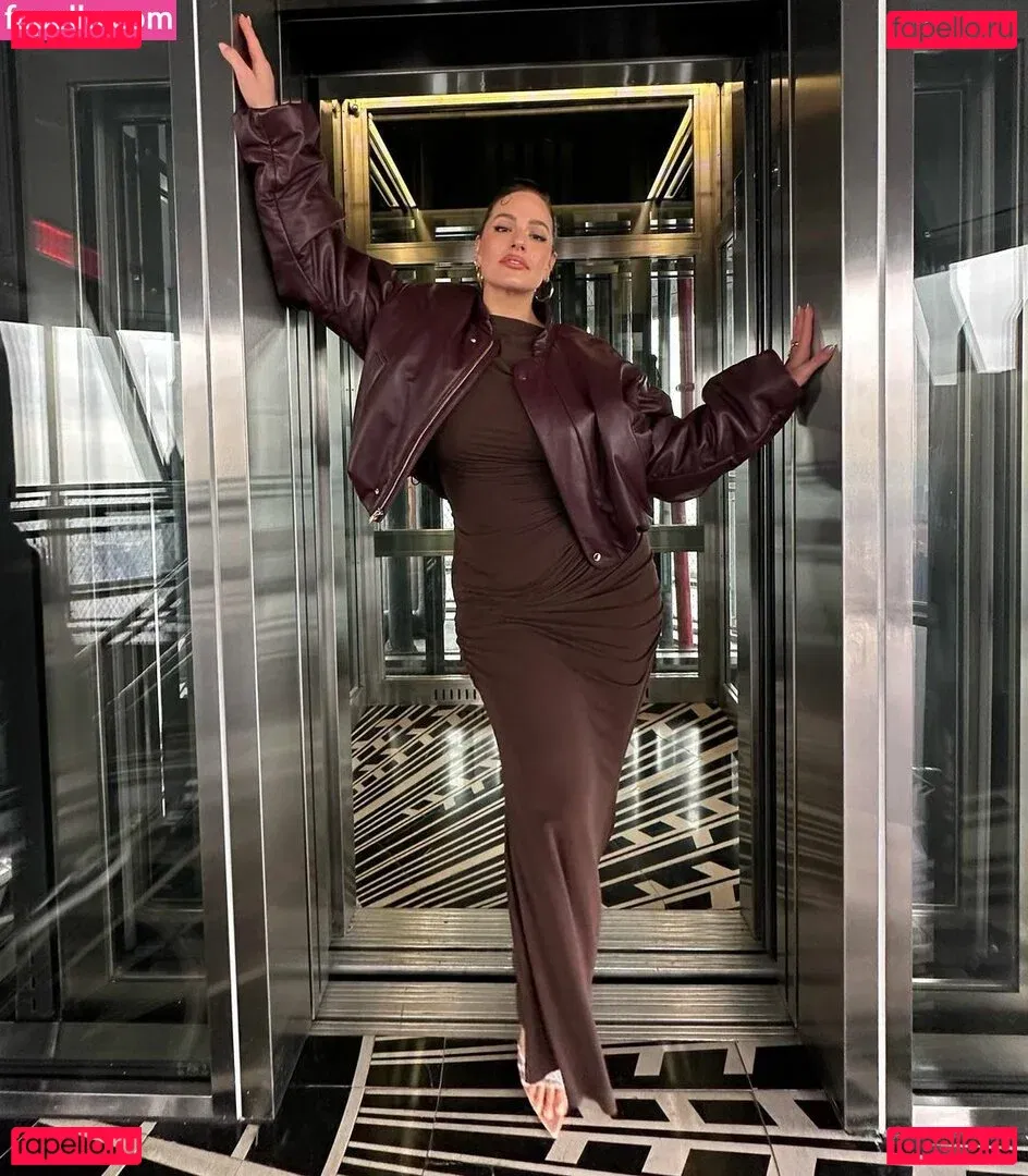 Ashley Graham Onlyfans Photo Gallery 