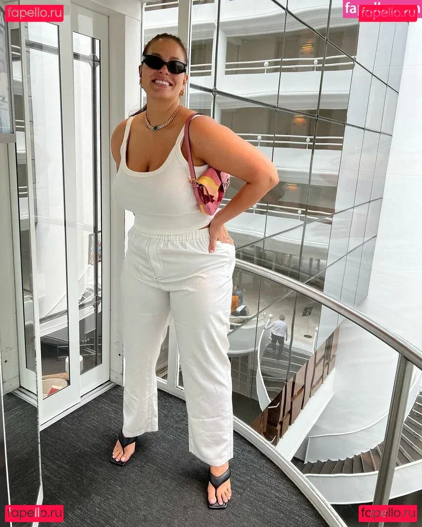 Ashley Graham Onlyfans Photo Gallery 