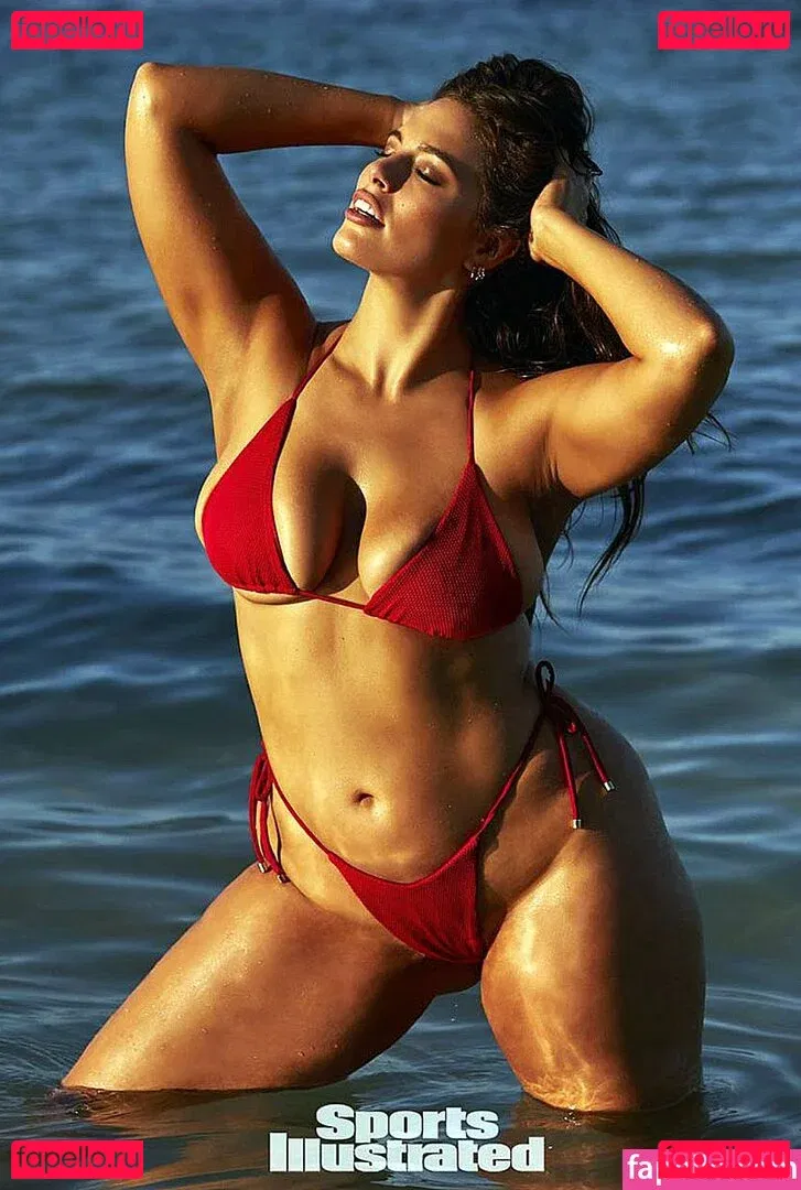 Ashley Graham Onlyfans Photo Gallery 