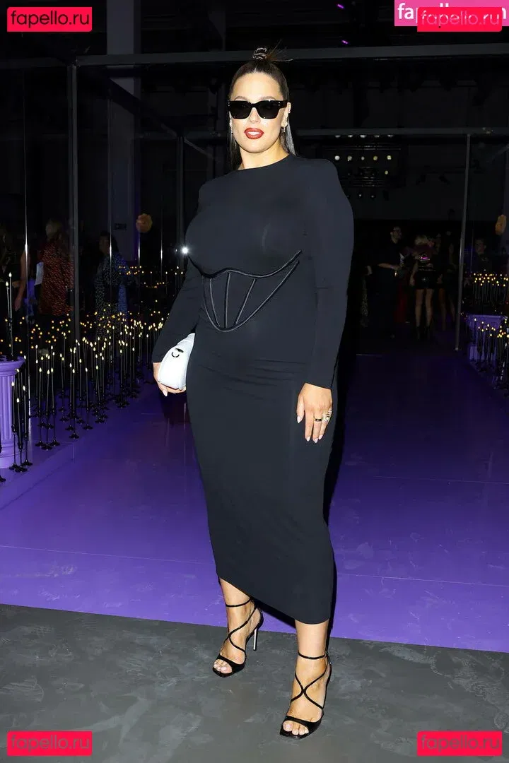 Ashley Graham Onlyfans Photo Gallery 