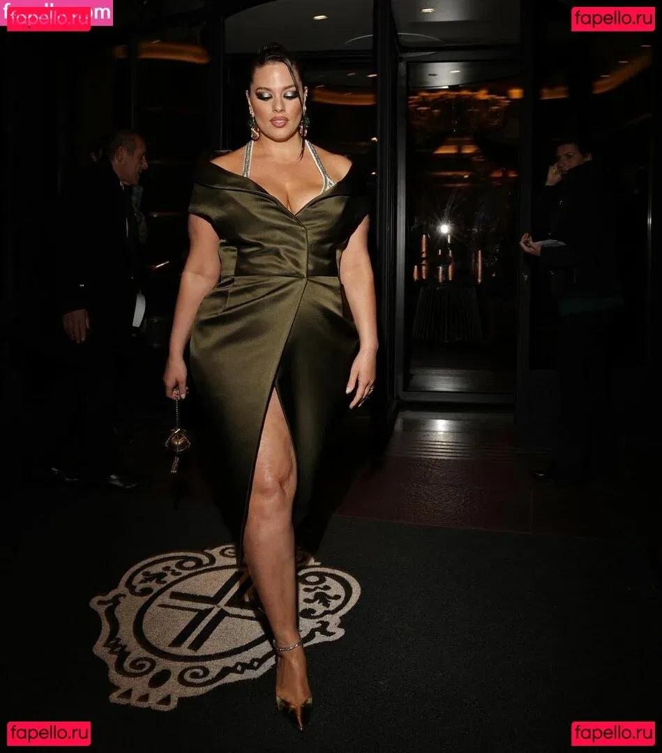 Ashley Graham Onlyfans Photo Gallery 